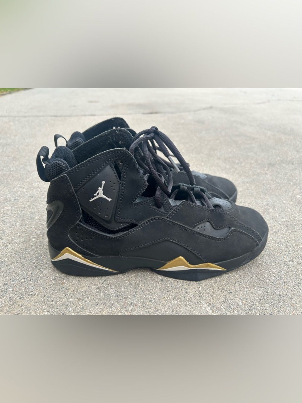 JORDAN Kids Black High-Top Sneakers with Gold Accents - Picture 2 of 5